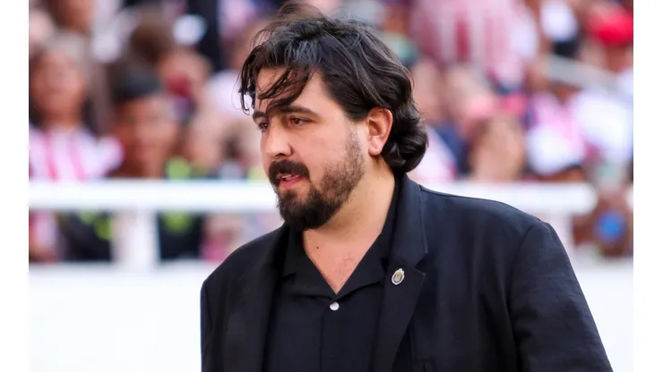Amaury Vergara encara la reestructuración.
