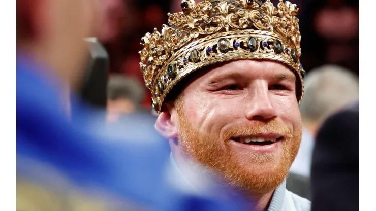 ¿Por qué no se opera la mano Canelo Álvarez?