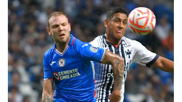 Cruz Azul choca contra Monterrey por la ida de cuartos de final.