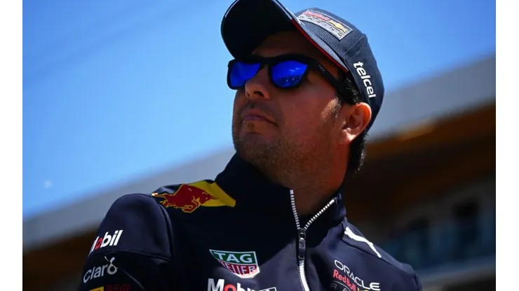 Checo Pérez deja un mensaje a Charles Leclerc y Ferrari.