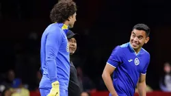 Carlos Rodríguez y Guillermo Ochoa antes del histórico 7-0 en el estadio Azteca.