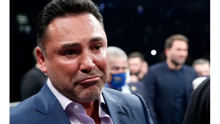 De la Hoya volvió a tundir a Canelo Álvarez.