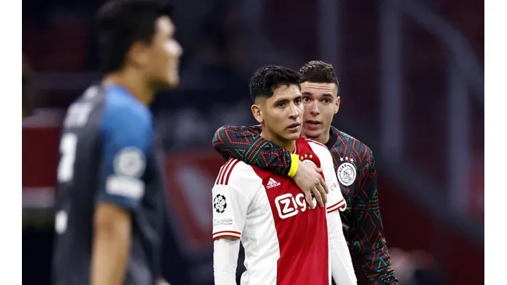 AMSTERDAM - (lr) Edson Alvarez of Ajax and Ajax goalkeeper Jay Gorter disappointed during the UEFA Champions League Grou
