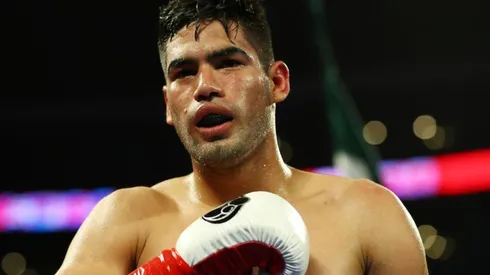 El Zurdo Ramírez tundió a Dmitry Bivol al compararlo con un veterano peleador.