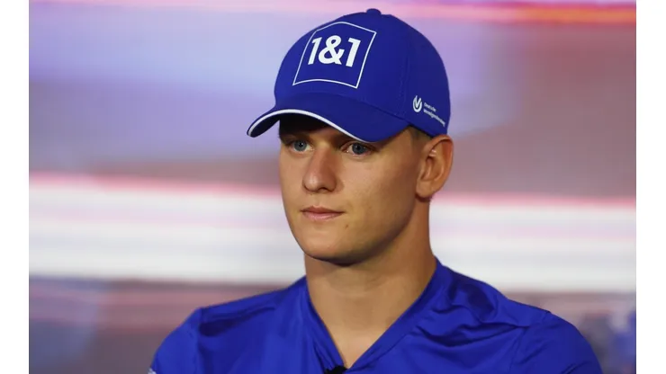 Mick Schumacher, expectante por su futuro.