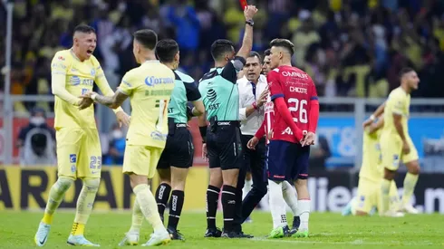 América continúa con su racha ante Chivas.