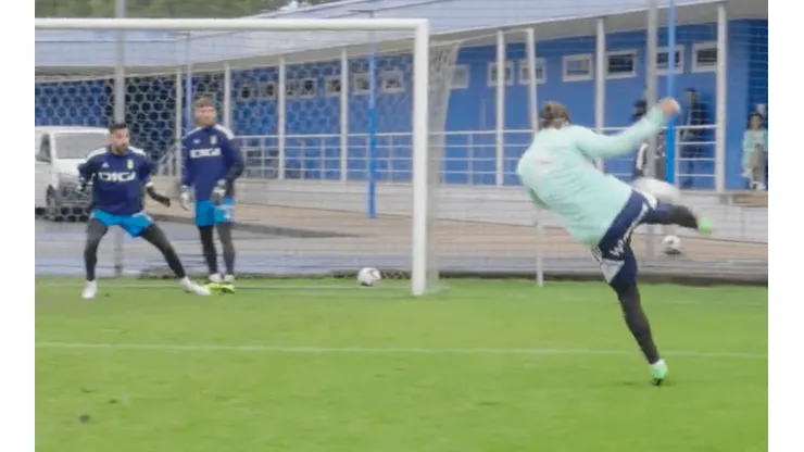 Marcelo Flores espera recuperar la titularidad en el Real Oviedo