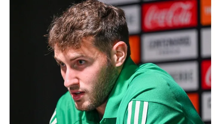 Santi Giménez, en el Media Day de la Selección Mexicana.