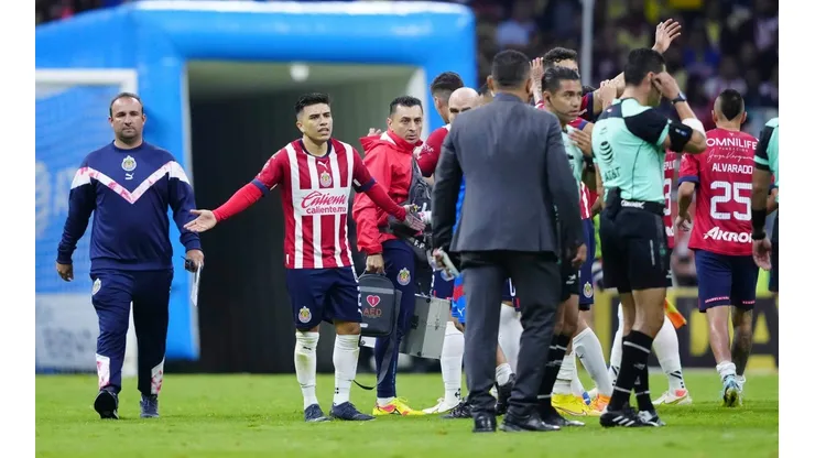 En Chivas se quedaron molestos con el arbitraje.