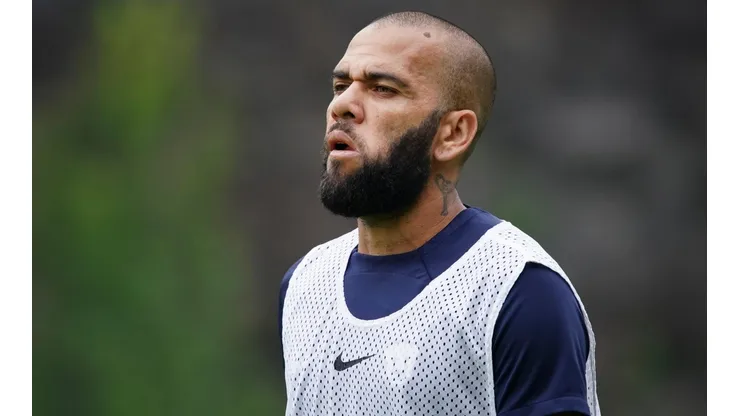 Dani Alves ha sido titular indiscutible desde su llegada a los Pumas.
