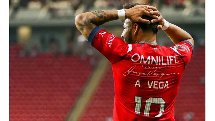 Chivas fue goleado a días del Clásico Nacional.