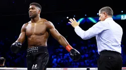 Anthony Joshua tiene un ultimátum para decidir si enfrentará o no a Tyson Fury