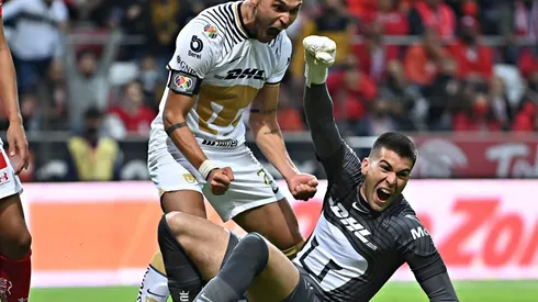 Julio González salvó a Pumas de una nueva derrota.