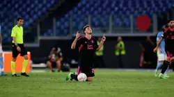 Santi Giménez hizo dos goles ante Lazio