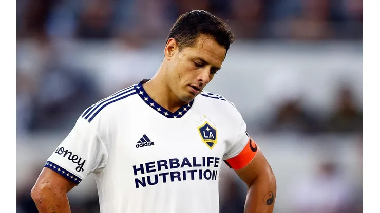 Cae el precio de mercado de Javier Hernández: ¿Cuánto vale Chicharito?