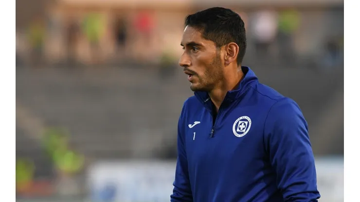 Corona "le hizo grilla" a un compañero y será cepillado del club