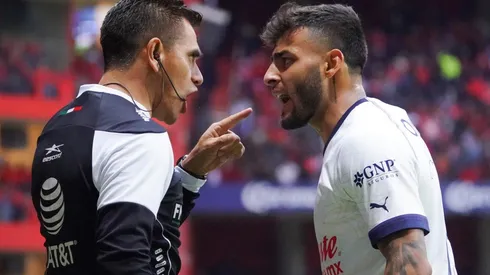 Chivas volvió a sufrir por el arbitraje en el Apertura 2022