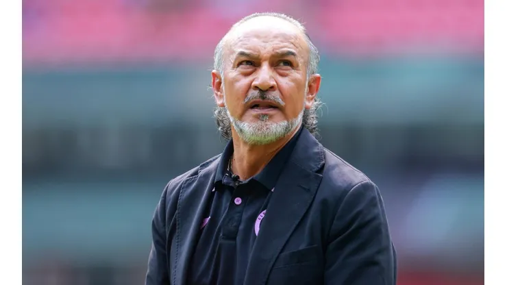 ¿Vuelve? ExDT de Cruz Azul, despedido de su equipo