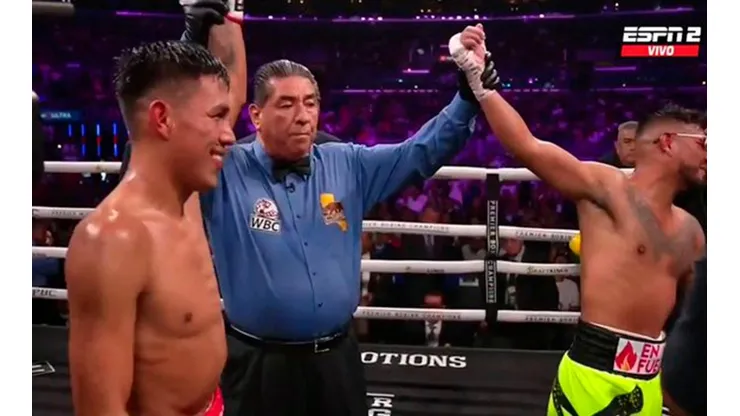Abner Mares regresó tras ¡cuatro años y medio de inactividad!