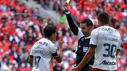 Chivas sufrió una vez más las polémicas arbitrales.