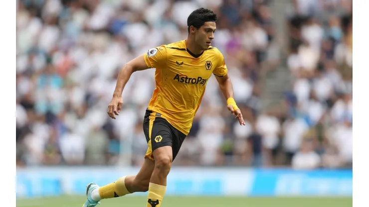Raúl Jiménez no suma goles con el Wolves en el inicio de la Premier League