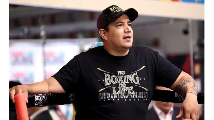 Eddy Reynoso dice que Canelo Álvarez no es el número uno.
