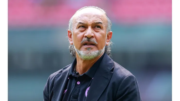 Raúl Gutiérrez y una defensa inédita ante Juárez.