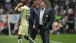 Video: Piojo regañó a Córdova en medio de un Clásico Nacional