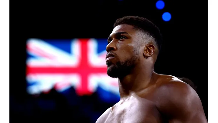 Anthony Joshua mudaría de país como primer paso para reconstruir su carrera