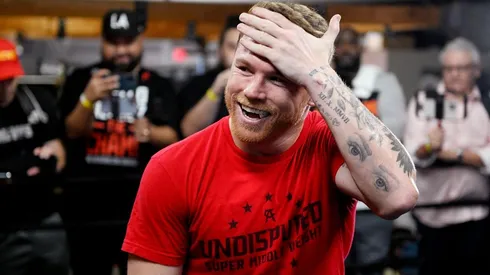 Canelo Álvarez no descarta una pelea con Oleksandr Usyk