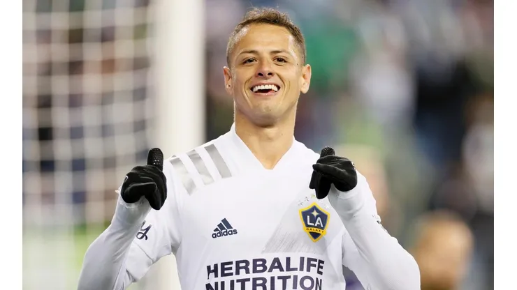 Chicharito sigue sumando goles a su cuenta personal.
