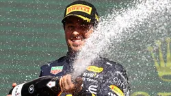 Sergio Pérez celebra un nuevo podio en Bélgica.