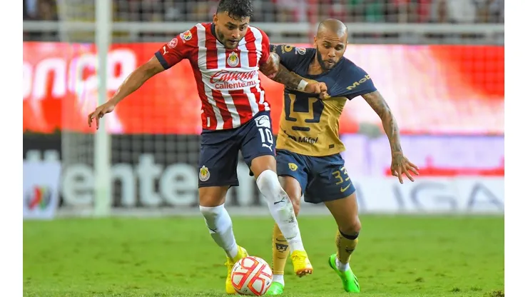 El Rebaño postergó la victoria de Dani Alves con Pumas.