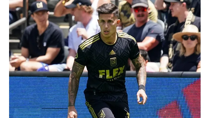 Brian Rodríguez arribó a la capital mexicana con la visa de trabajo lista