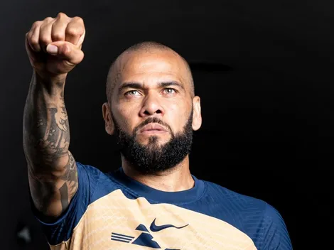 VIDEO: El emotivo gesto de Dani Alves con un aficionado especial de Pumas