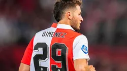 Santi Giménez marcó y dio asistencia en la goleada al Emmen