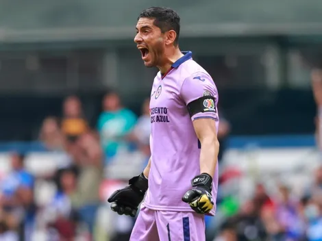 VIDEO | El emotivo gesto de Chuy Corona tras recuperar la titularidad