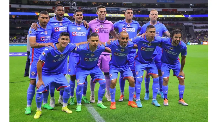 La alineación inicial de Cruz Azul en la derrota por 7-0 ante el América.