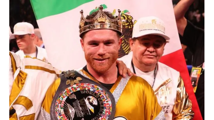 Canelo explicó cómo tendría que haber boxeador contra Mayweather.