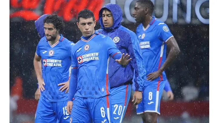 Cruz Azul vive una semana difícil tras la peor derrota de su historia.