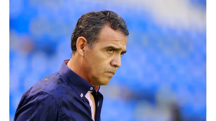 Ricardo Cadena sintió en riesgo su continuidad.