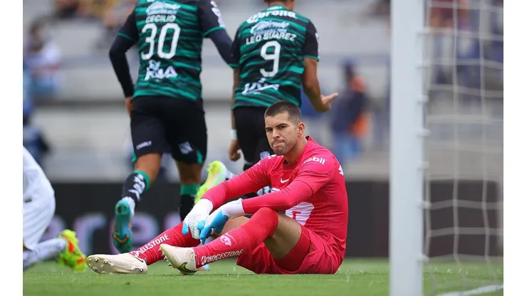Julio González no jugará por 10 días con Pumas UNAM