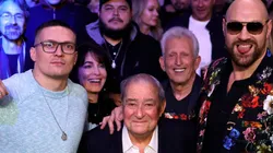 Bob Arum confía en poder celebrar el combate indiscutible entre Oleksandr Usyk y Tyson Fury