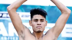 El Vaquero Navarrete retuvo su Título Mundial con un terrible KO ante Eduardo Baez.