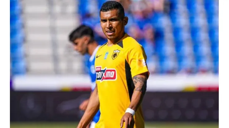 Orbelín Pineda se estrenó con gol y triunfo en la Super Liga de Grecia.