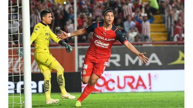 Chivas venció al Necaxa por 4-0 en la Jornada 10.