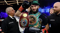 Artur Beterbiev suspendió su defensa obligatoria