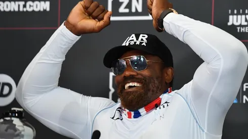 Dereck Chisora destrozó a Tyson Fury después que confirmara su retiro