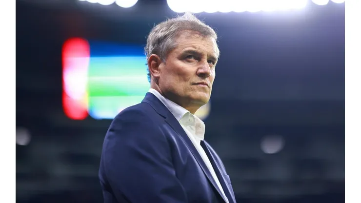 Diego Aguirre fue expulsado en la derrota de Cruz Azul ante Toluca
