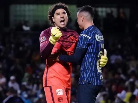 VIDEO: Futbolista del América se mantiene humilde "vendiendo" cacahuates en el autobús